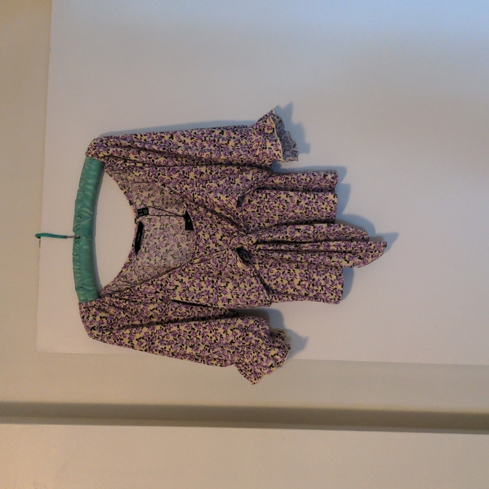 Vero Moda top with a tie on the front